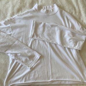 Long sleeve cropped top